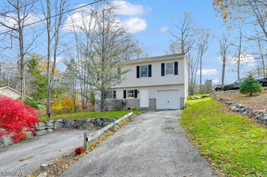 96 Papscoe Rd, Hewitt, NJ 07421 - photo 3