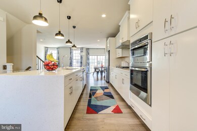 22669 Naugatuck Square, Ashburn, VA 20148 - photo 7