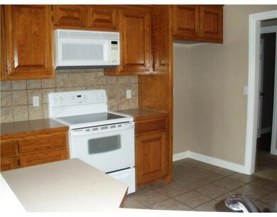 502 SW Duke Ave, Bentonville, AR 72712 - photo 3