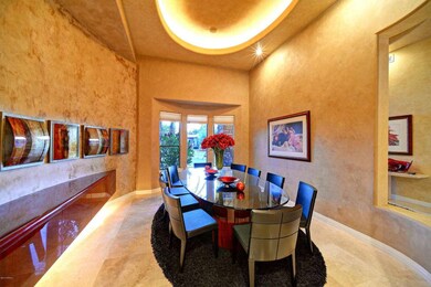 004_Dining