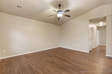 8932 S 258th East Ave, Broken Arrow, OK 74014 - photo 6