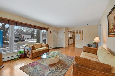 508 Campbell Ave, Wheaton, IL 60187 - photo 4