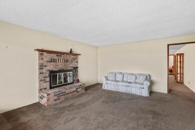 1891 NE Beacon Dr, Grants Pass, OR 97526 - photo 2