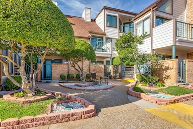 2310 Balsam Dr unit B206, Arlington, TX 76006 - photo 2