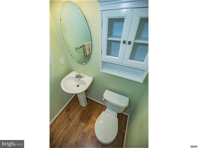 48 N Bellwoode Dr, Newark, DE 19702 - photo 4