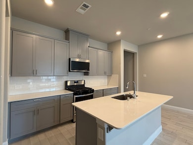 624 Hutchinson Ln, Lewisville, TX 75077 - photo 6