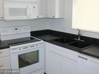 21755 Marigold Cir, Sterling, VA 20164 - photo 7