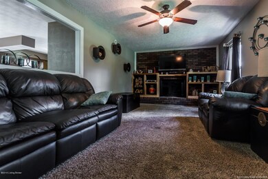 3722 Flemar Dr, Floyds Knobs, IN 47119 - photo 2