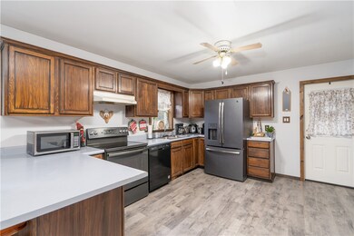 BREAKFAST BAR