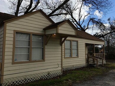 3923 Melbourne St, Houston, TX 77026 - photo 2