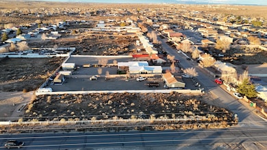 835 2nd St SW, Rio Rancho, NM 87124 - photo 2