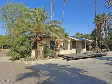 FRONT HOUSE
