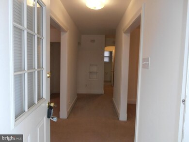 5210 Brinkley Rd unit A, Temple Hills, MD 20748 - photo 2