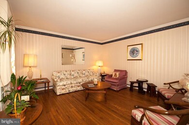 9035 Swift Creek Rd, Fairfax Station, VA 22039 - photo 4