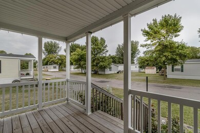 824 W Shakespeare Ave, Mankato, MN 56001 - photo 2