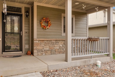 510 Green Coulee Rd unit 4, Onalaska, WI 54650 - photo 2