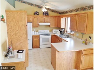 while the peninsula offers lots of open countertop