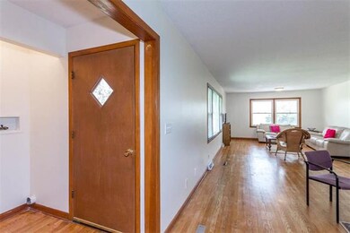 19925 S Hedge Ln, Spring Hill, KS 66083 - photo 4