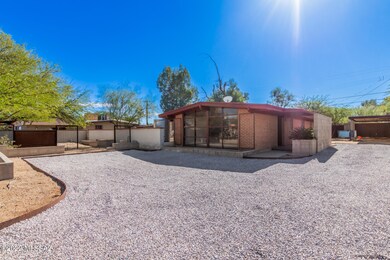 5318 E 5th St, Tucson, AZ 85711 - photo 3