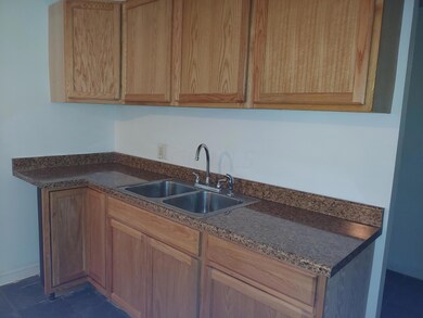 1640 Dundee Kitchen