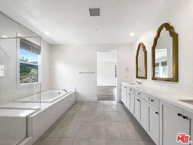 19033 Graham Ln, Santa Clarita, CA 91350 - photo 7