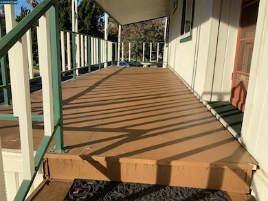 202 Queens Way, Pittsburg, CA 94565 - photo 7