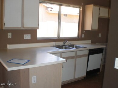 023-156674 kitchen