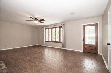 232 Farmwood Dr, Statesville, NC 28625 - photo 5