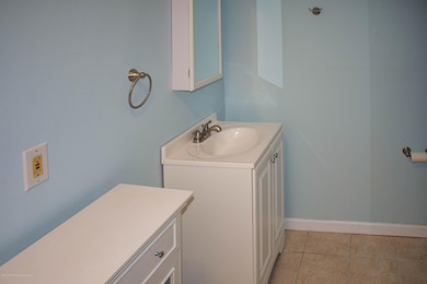 88 Lamped Loop unit 139, Staten Island, NY 10314 - photo 7