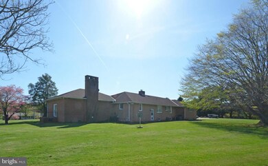 4401 Cherry Tree Ln, Sykesville, MD 21784 - photo 4