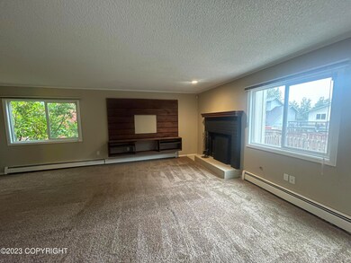 4923 Rollins Dr, Anchorage, AK 99508 - photo 5