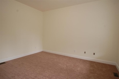 1 Crab Tree Ct unit 22, MerriMacK, NH 03054 - photo 6