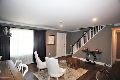 29 Ingram Cir, Matawan, NJ 07747 - photo 5