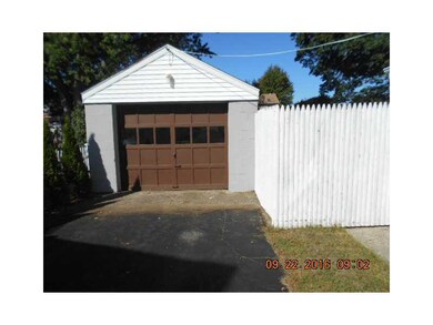 Garage.
