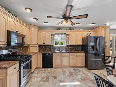 8733 Windsor Dr, Newburgh, IN 47630 - photo 7