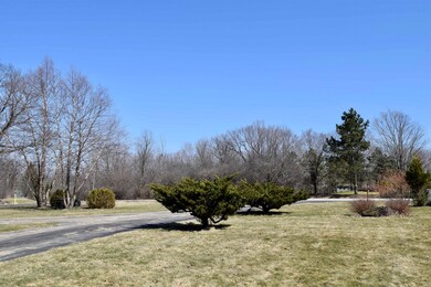 548 Ridgefield Rd, Shelburne, VT 05482 - photo 4