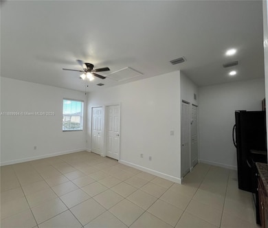 17077 SW 93rd St unit Rear, Miami, FL 33196 - photo 3