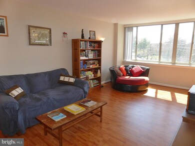 Columbia Condominiums unit 407, Arlington, VA 22204 - photo 6