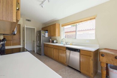 03-Kitchen1