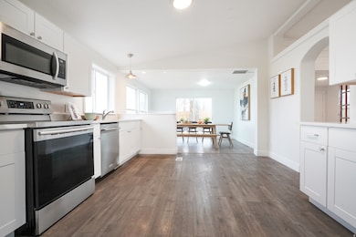 4364 Palmer Rd, Erda, UT 84074 - photo 5