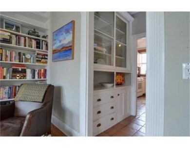 7 Verndale St unit 3, Brookline, MA 02446 - photo 6