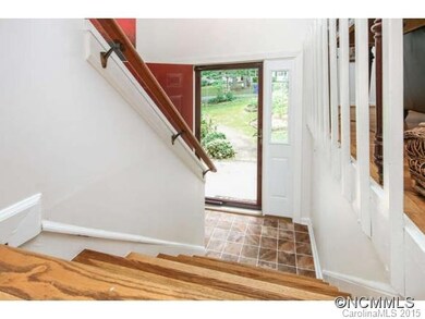 Welcoming Split Foyer