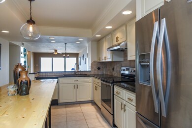 005_Kitchen