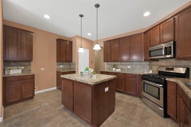 This kitchen will be so easy to work in. You will