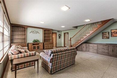 Large Den with built in storage