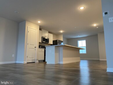 115 Perdiz Rd, Hedgesville, WV 25427 - photo 5