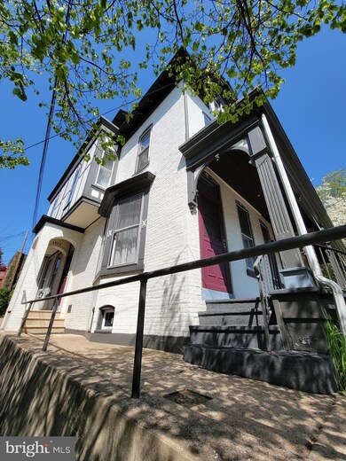 1343 Mineral Spring Rd, Reading, PA 19602 - photo 4