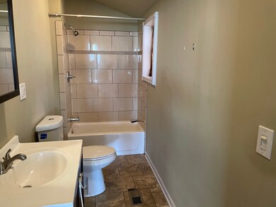 451 Franklin Blvd, Elgin, IL 60120 - photo 6