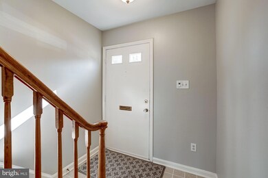 8544 Barrington Ct unit 931, Springfield, VA 22152 - photo 2
