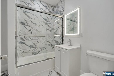 21 Huntington Terrace, Newark, NJ 07112 - photo 5